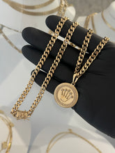 Cargar imagen en el visor de la galería, Cadena Cubana 6mm Alta Gama 65cms + Dije corona rlx grande alta gama