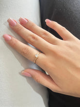 Cargar imagen en el visor de la galería, Anillo promise cruzado