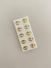 Cargar imagen en el visor de la galería, Topos Gcc Grande exclusive Broche de seguridad