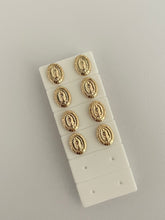 Cargar imagen en el visor de la galería, Topos Virgen broche de seguridad