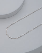 Cargar imagen en el visor de la galería, Cadena china 2mm 45cms