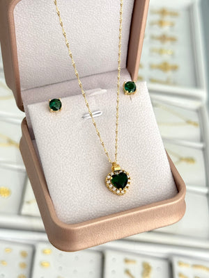 Conjunto cadena Singapur IT 1.2mm 45cms + dije green heart + topos esmerald 6mm