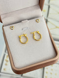 Argollas corrugadas 1.4cms + topos corazón cristal