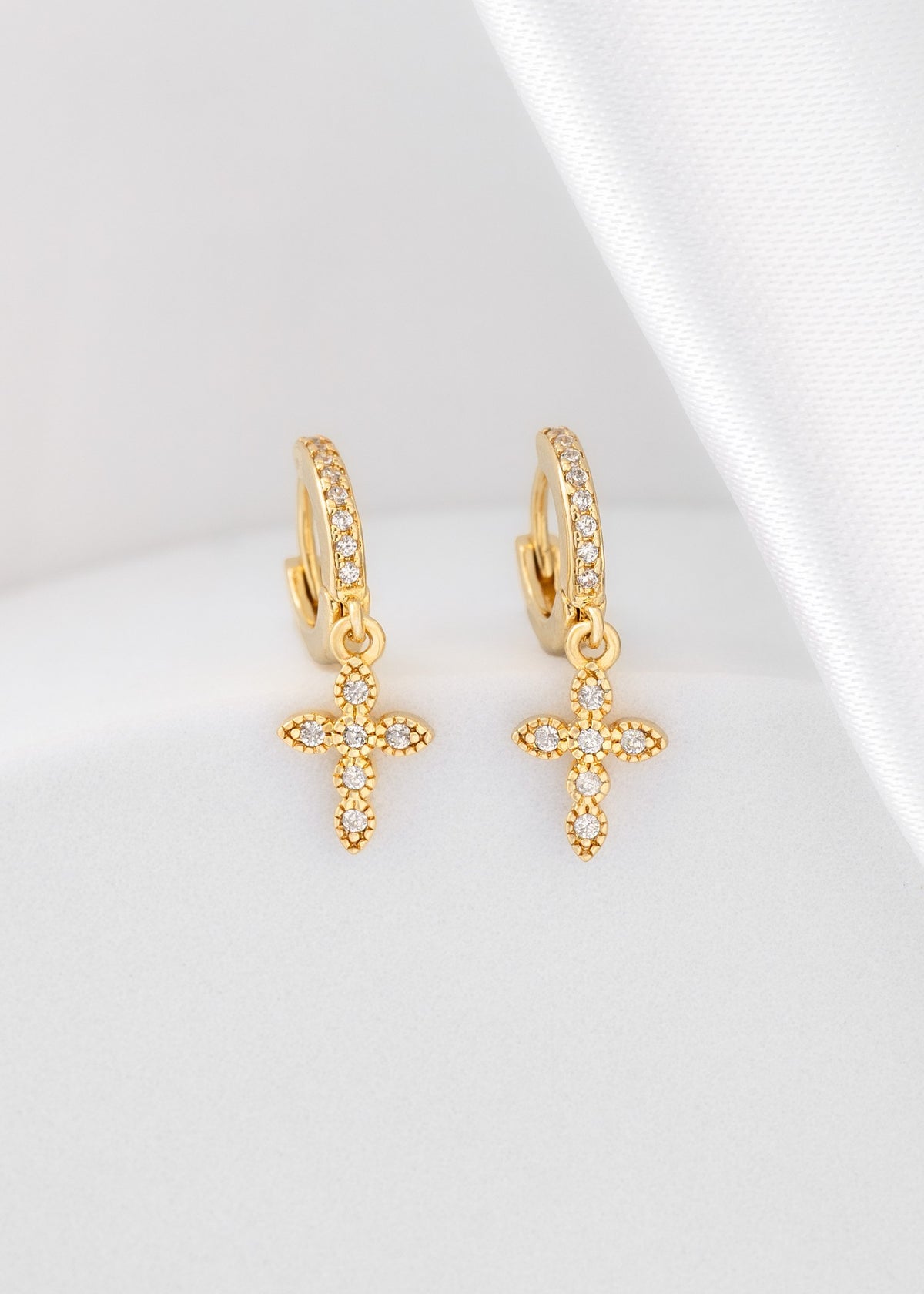 Argollas crosses