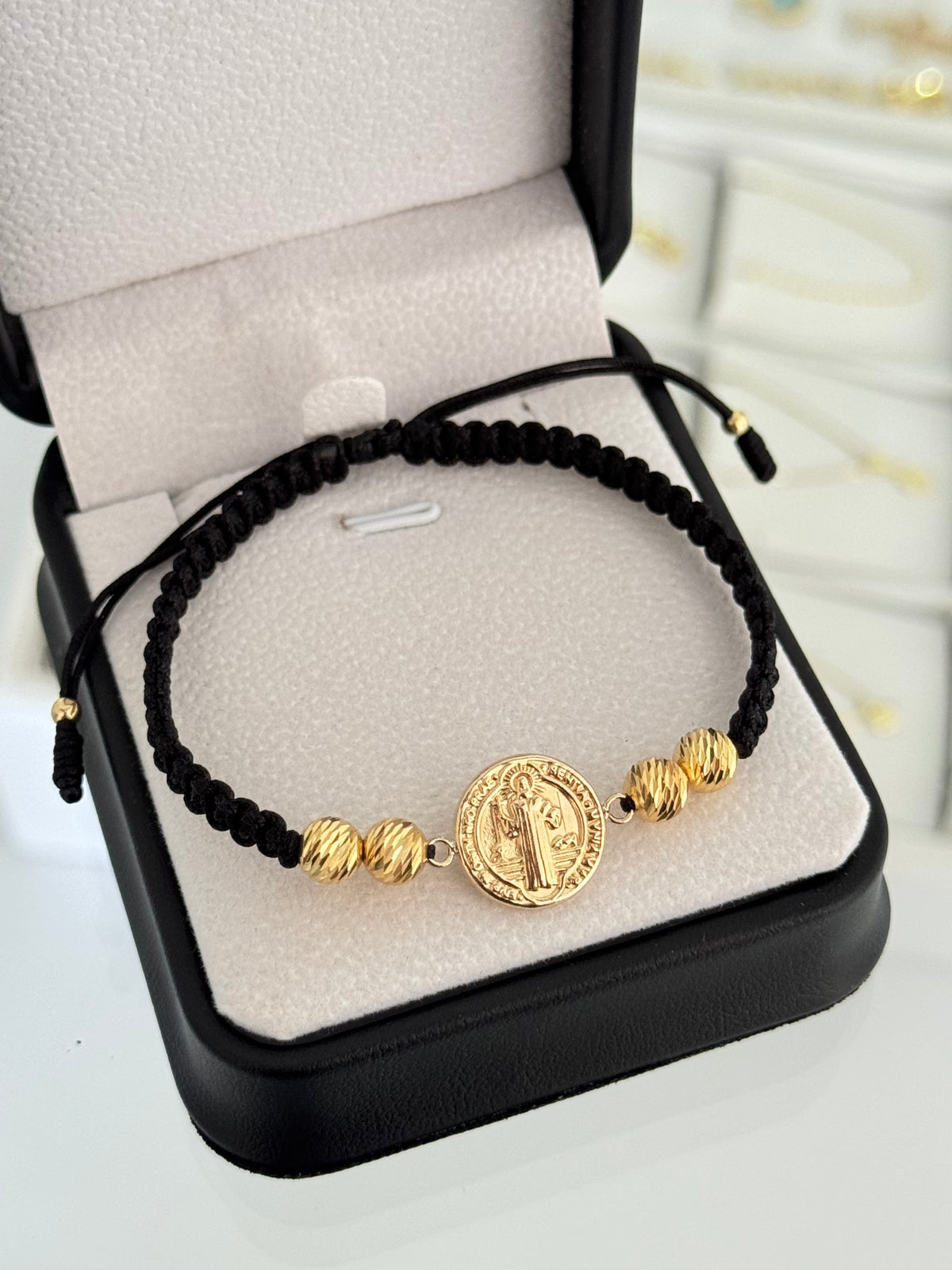Pulsera san Benito grande. N de balín: #6 diamantado