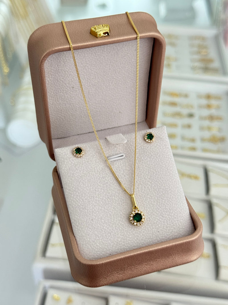 Conjunto royal green (cadena cubanita it 1mm 45cms + dije royal green 8mm + arete royal green 6mm)