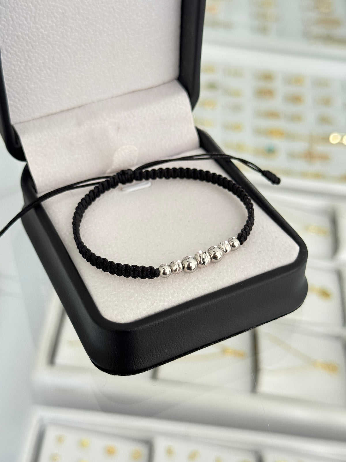 Pulsera acero y diamantado. N de balín: #5 diamantado, #5 acero, #4 diamantado, #4 acero