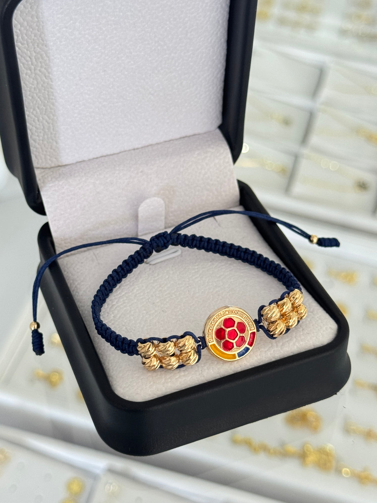 Pulsera de Colombia diamantada. N de balín: #5 diamantado