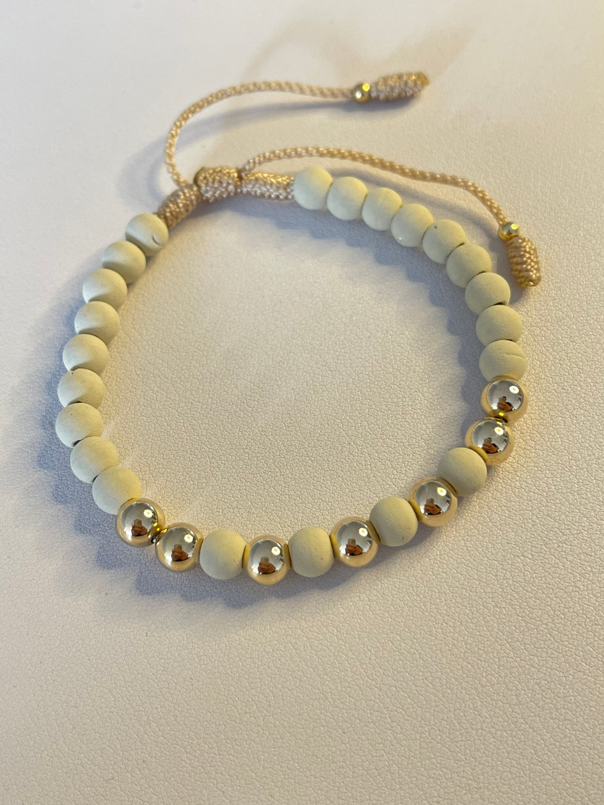 Pulsera Beige (6mm)