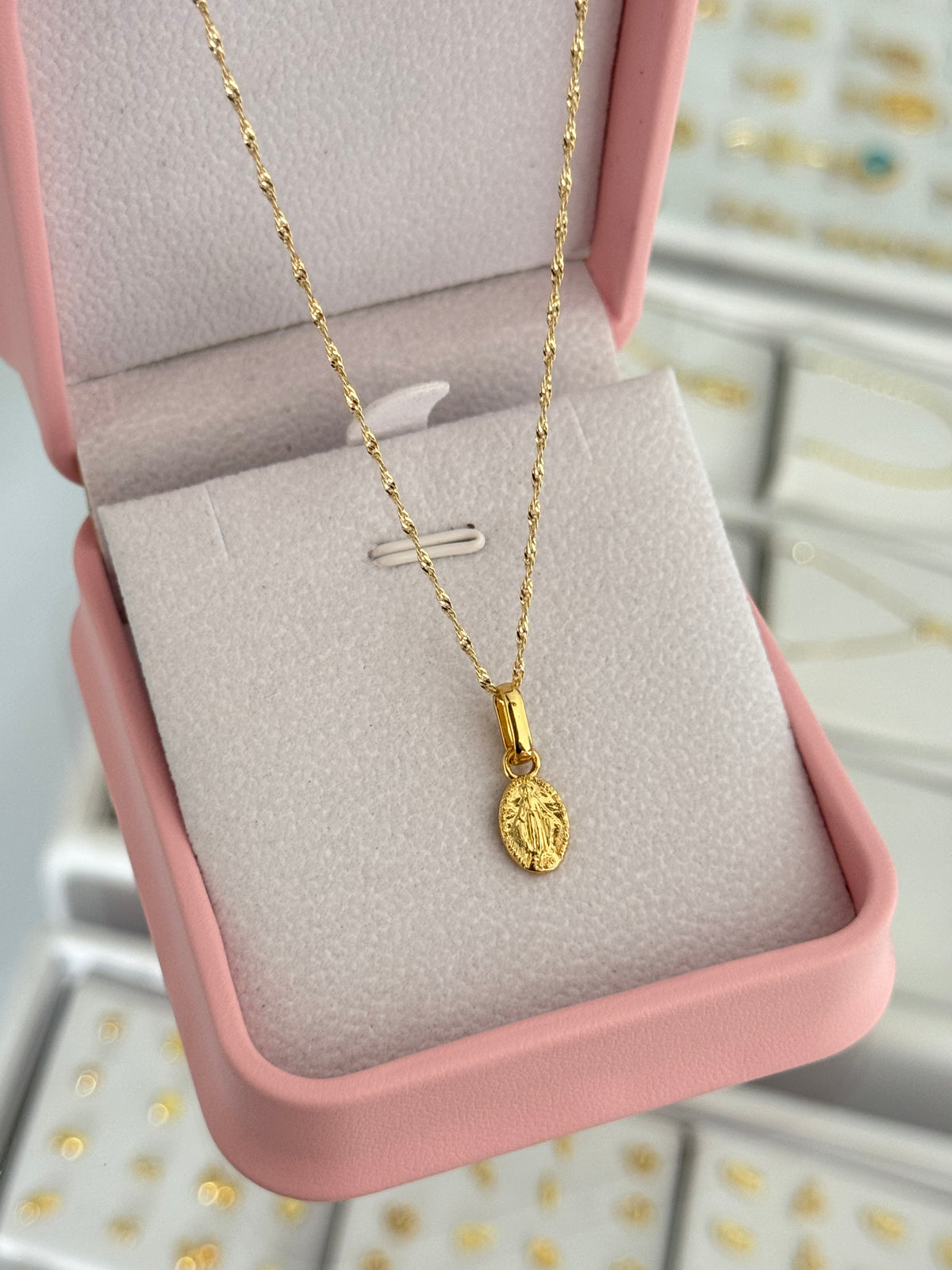 Cadena Singapur it 1.2mm 45cms + dije milagrosa 12mm