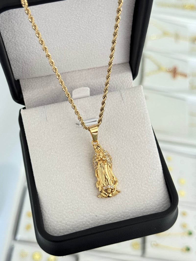 Cadena lazo 2mm alta gama + Dije virgen de Guadalupe crystal exclusive 3.8cms