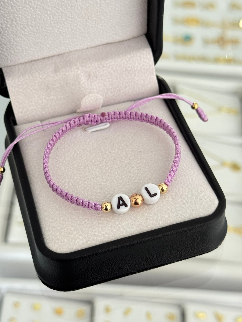 Pulsera inicial. N de balín: #4 liso, #5 rosado