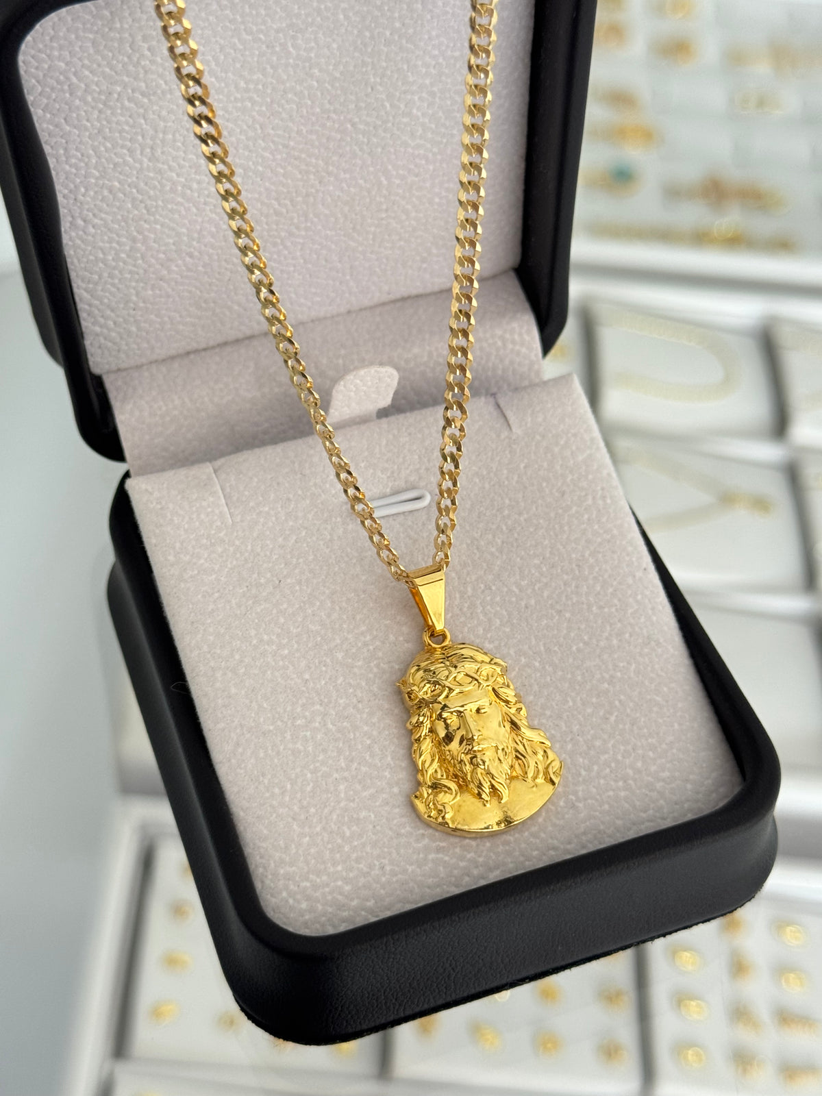 Cadena cuban link it 3.1mm 65cms + dije rostro de cristo G