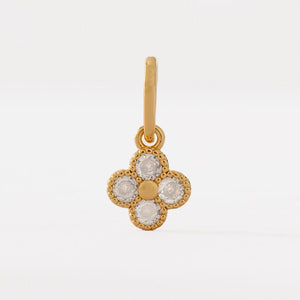 Dije clover motif