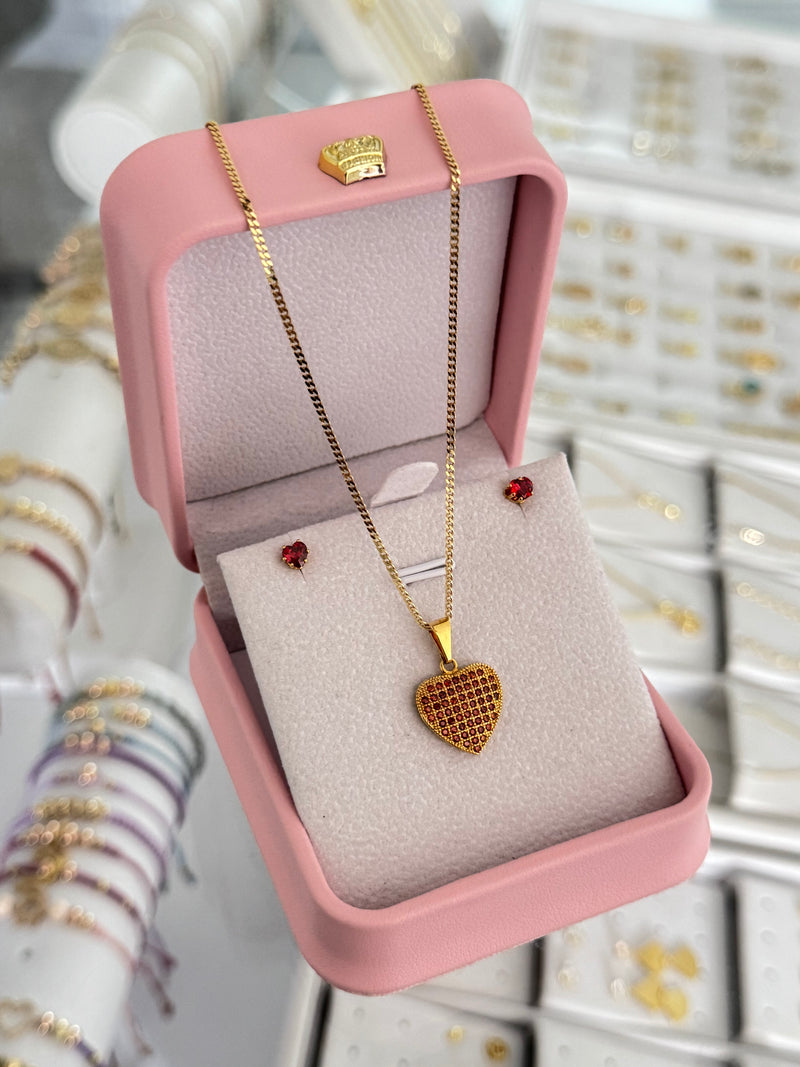 Conjunto corazón rojo