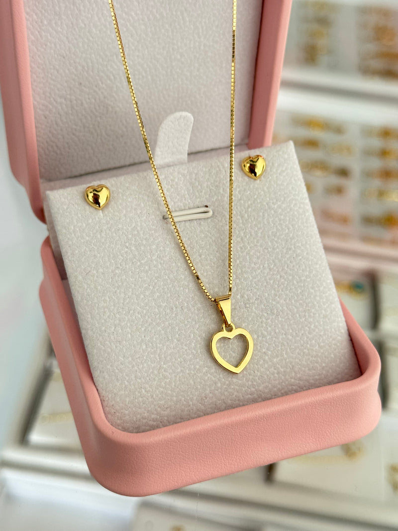 Conjunto corazón silueta (cadena veneciana it 0.7 45cms + topos heart 5mm + dije)