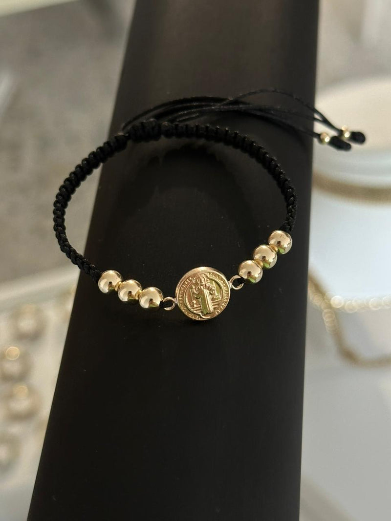 Pulsera tejida san Benito mediano 10mm. N° de Balín: #6 liso