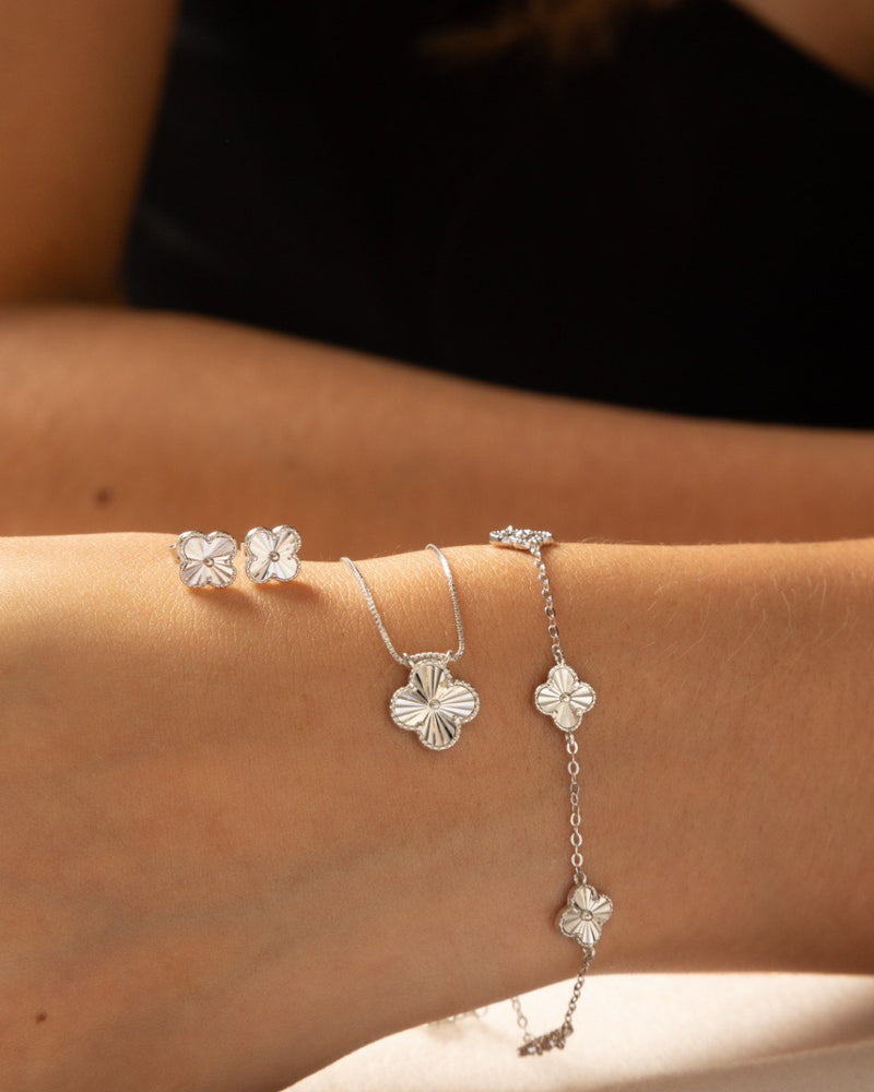 Pulsera mini clover 0.7 mm 15 Cms + Ext plata ley 925
