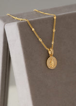 Cargar imagen en el visor de la galería, Cadena Cubana Sol 65 Cms +Dije Virgen María Milagrosa
